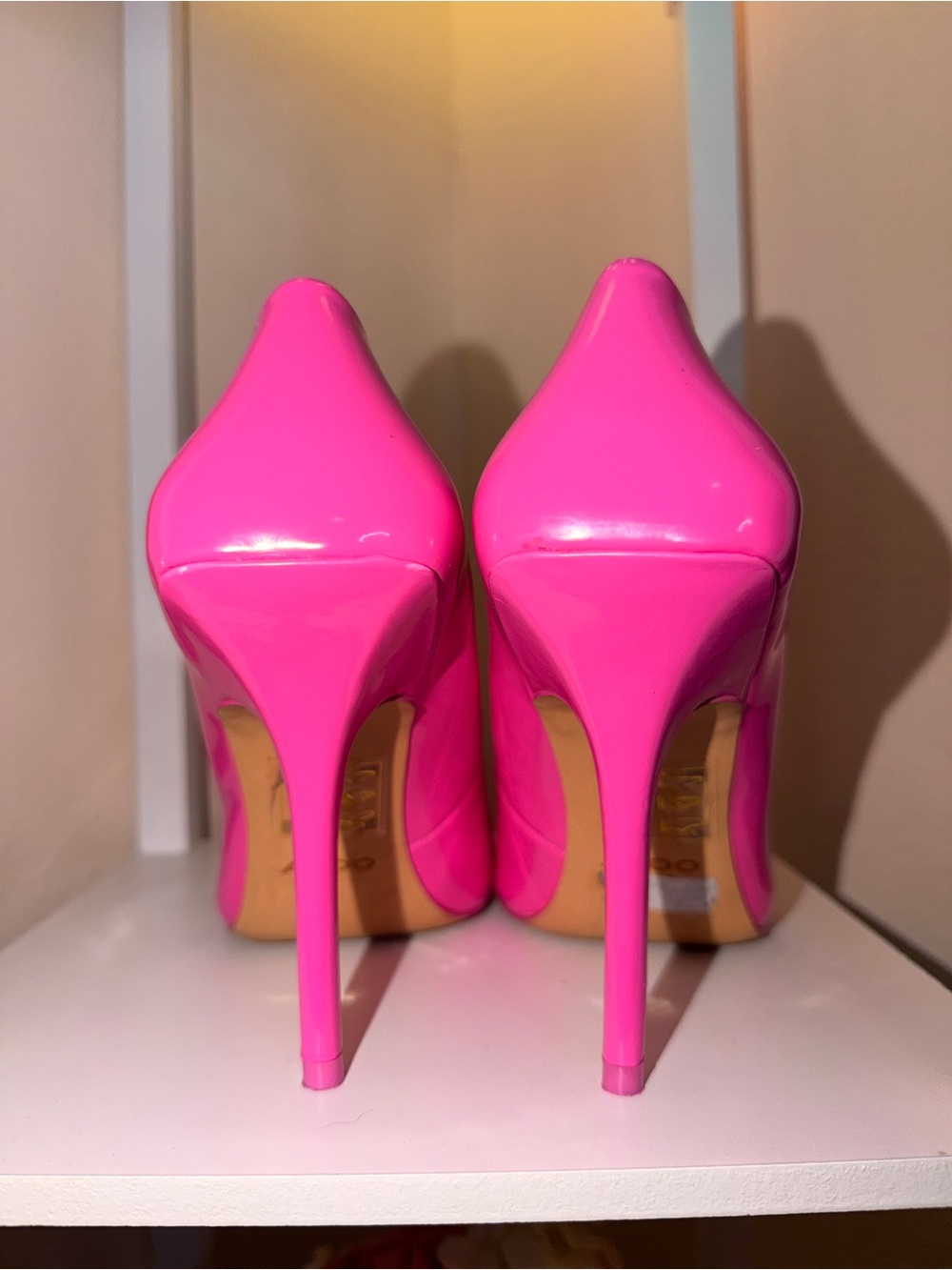 ALDO Hot Pink Pointed Toe Patent Pumps Sz 9 - Picture 3 of 5